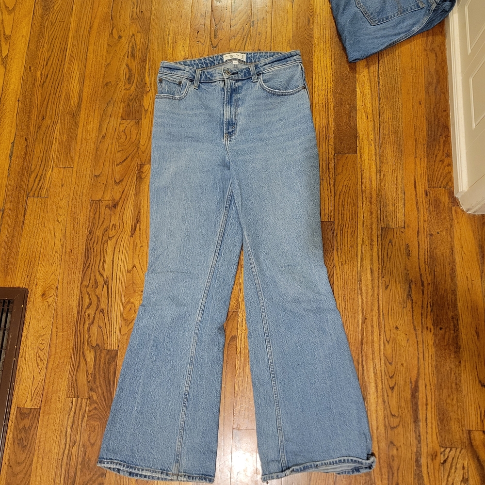 Abercrombie Curve Love Vintage Flare High Rise Jeans